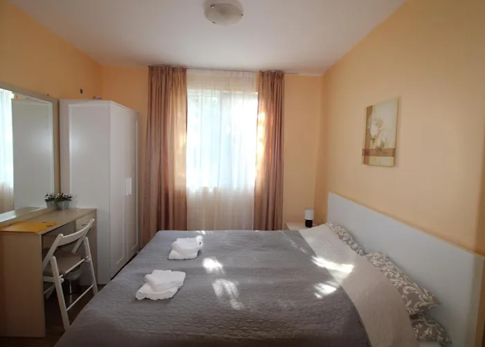 света марина 3*